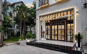 Khách Sạn và Căn Hộ Royal Phú Mỹ Hưng